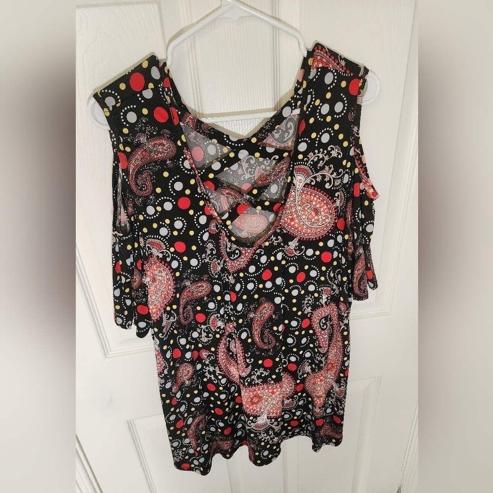 Womens Stretchy Cut Out Criss Cross Back Paisley Blouse